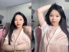 Clip Sex Linh Trang 2k4 Gái Xinh Khoe Vú Cho Trai Xem