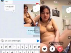 Clip Sex Em Oanh Dùng Sextoys Nhét Sâu Vào Lồn