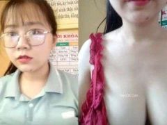 Phát Hiện Sextoy Trong Túi Xách Của Cô Giáo Trẻ